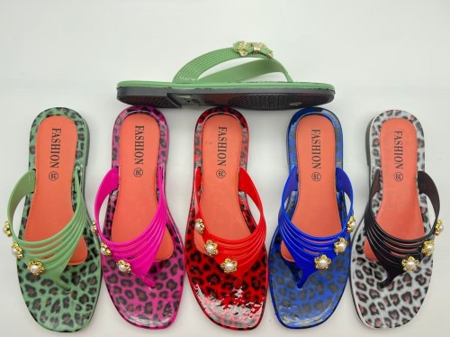 Women Slipper Cheetah Pattern Sole